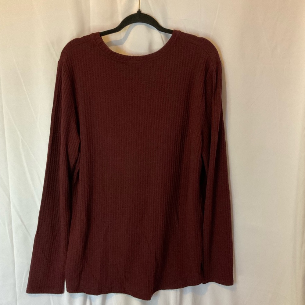 Women’s Plus Size Burgundy Waffle Knit Long Sleeves with side knot size 2XL - Picture 4 of 9